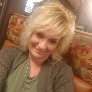 Meet your Posher, Cathy